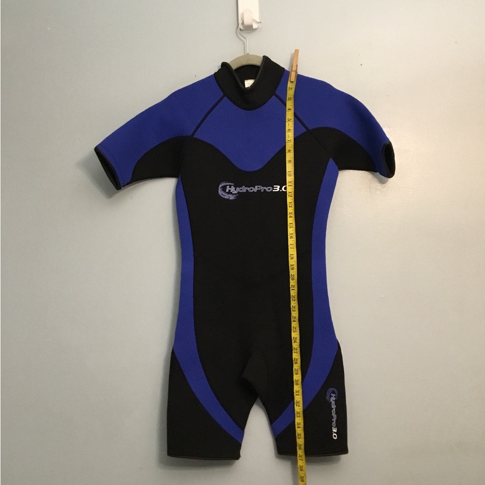 Men's Black and Blue Rashguard
